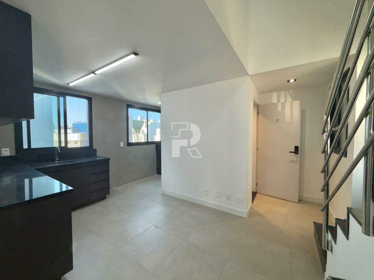 Cobertura à venda, 2 quartos, 1 suíte, 3 vagas, Lourdes - Belo Horizonte/MG