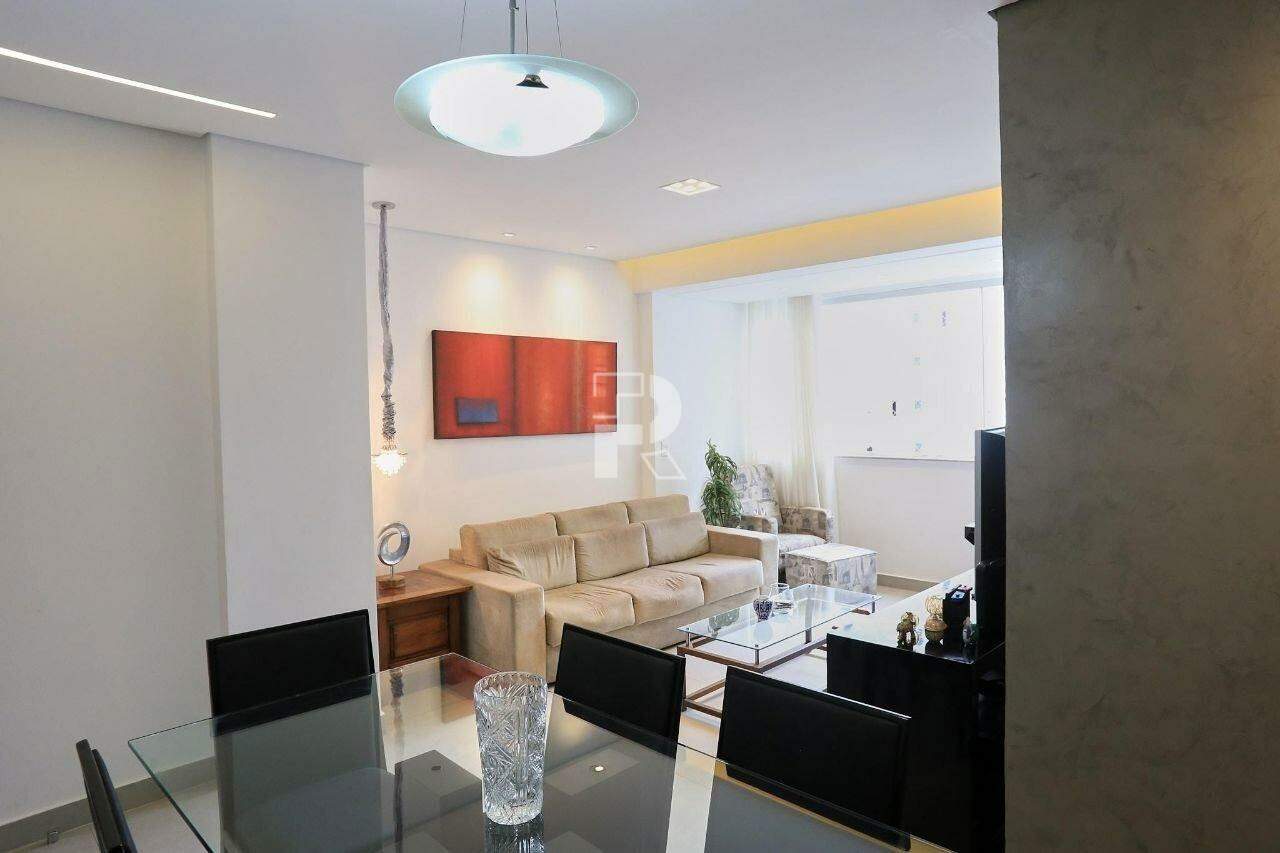 Apartamento à venda, 3 quartos, 1 suíte, 2 vagas, Lourdes - Belo Horizonte/MG