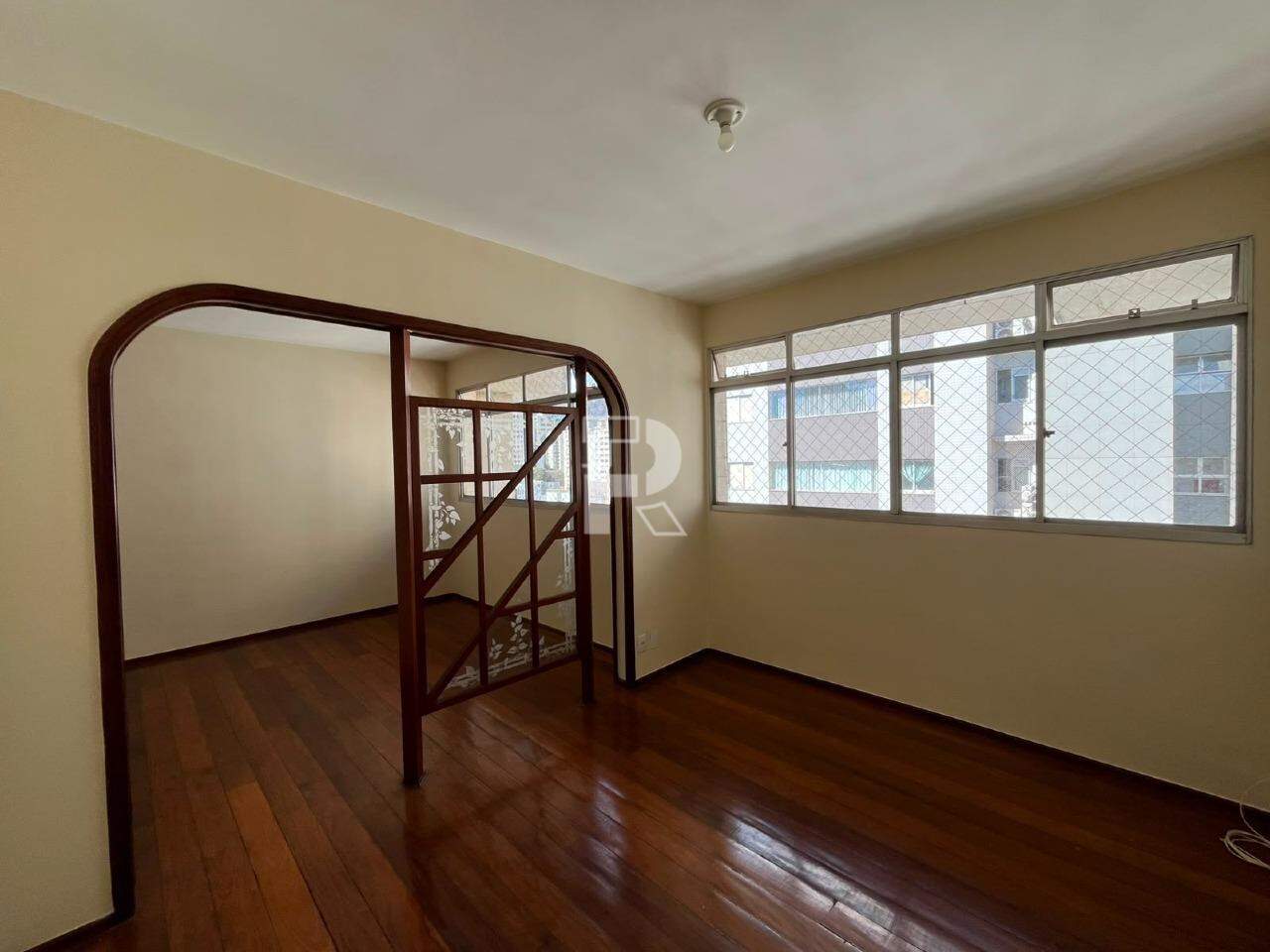 Apartamento à venda, 4 quartos, 1 suíte, 2 vagas, Savassi - Belo Horizonte/MG