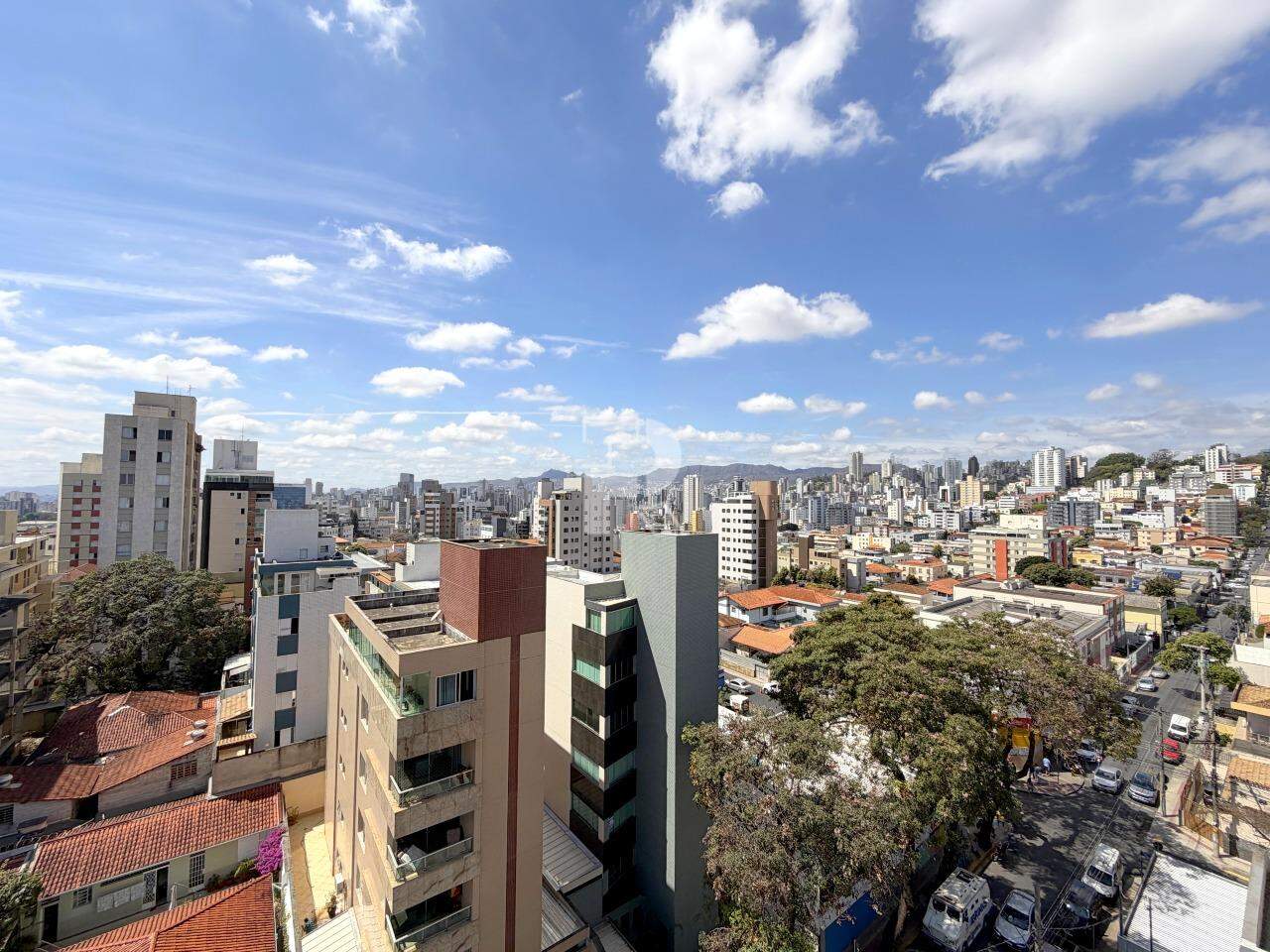 COBERTURA 2 QUARTOS À VENDA - BAIRRO PRADO 