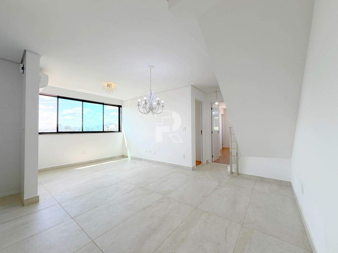 COBERTURA 2 QUARTOS À VENDA - BAIRRO PRADO 