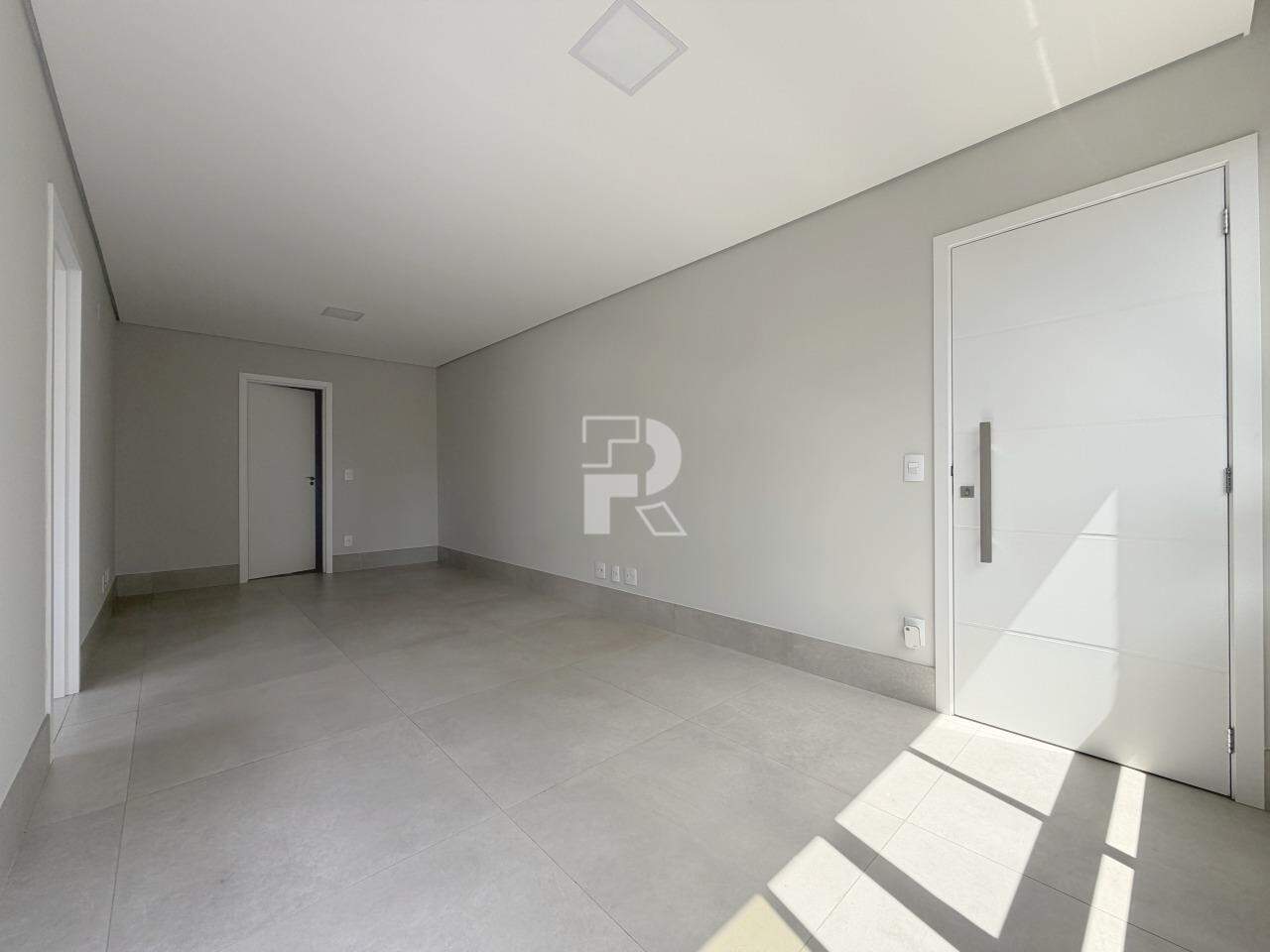 ÁREA PRIVATIVA 3 QUARTOS À VENDA - BAIRRO PRADO