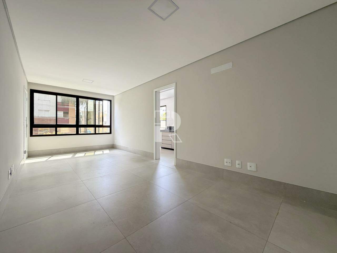 ÁREA PRIVATIVA 3 QUARTOS À VENDA - BAIRRO PRADO
