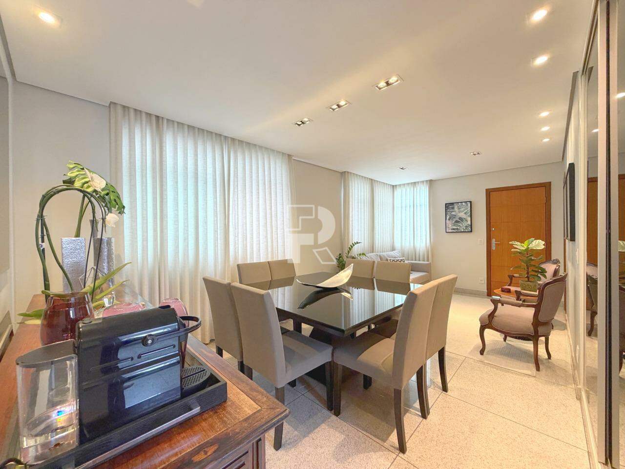 APARTAMENTO 4 QUARTOS VENDA - PRADO