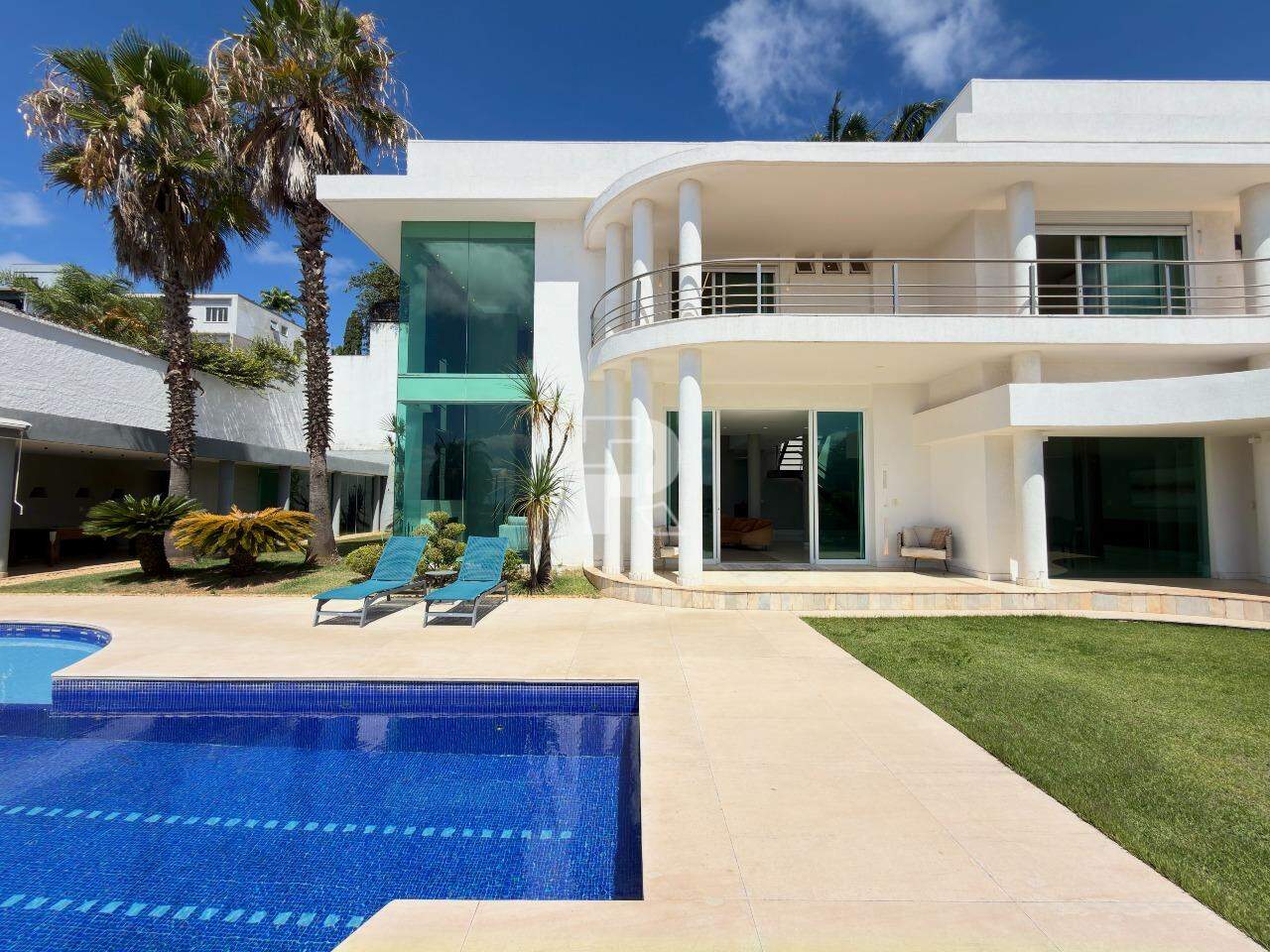 CASA | 4 SUÍTES | 7 VAGAS | BAIRRO SÃO BENTO - R$ 5.750.000,00