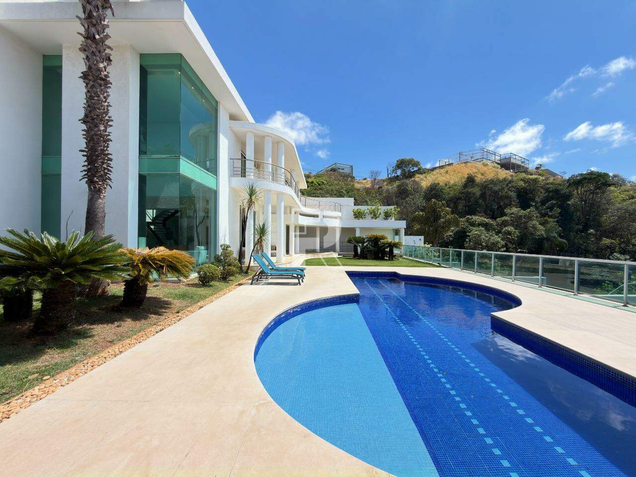 CASA | 4 SUÍTES | 7 VAGAS | BAIRRO SÃO BENTO - R$ 5.750.000,00