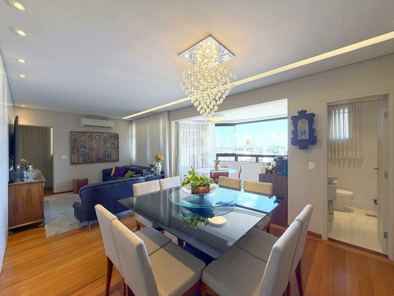 APARTAMENTO 3 QUARTOS 2 VAGAS 1 UNIDADE POR ANDAR NO GUTIERREZ 