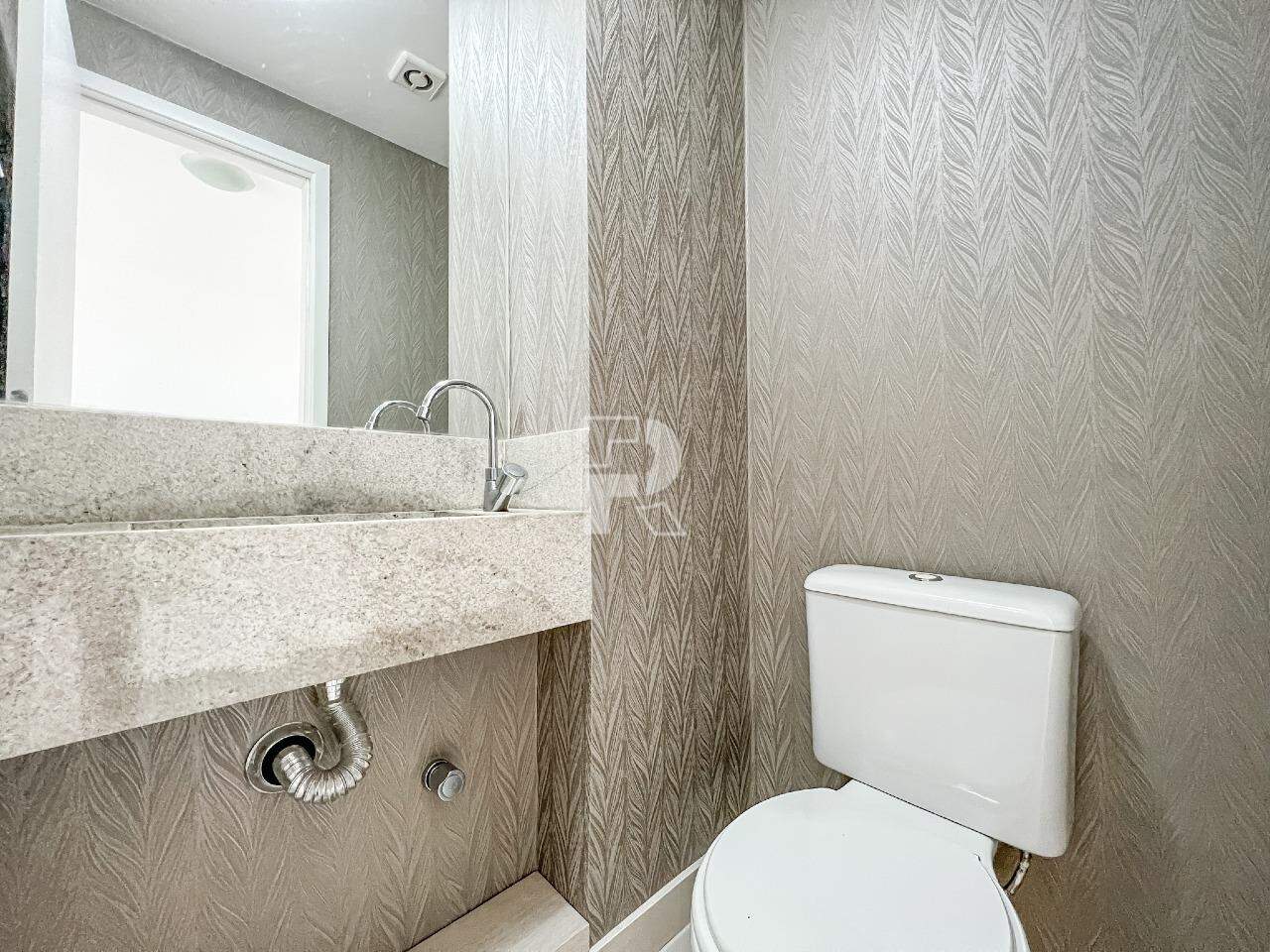 Apartamento 4 quartos com 2 suítes e 154 m²