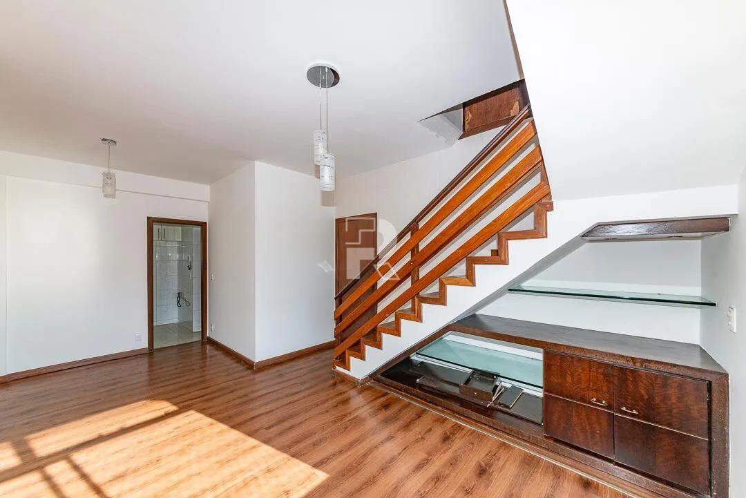 Cobertura à venda, 3 quartos, 1 suíte, 2 vagas, Barroca - Belo Horizonte/MG