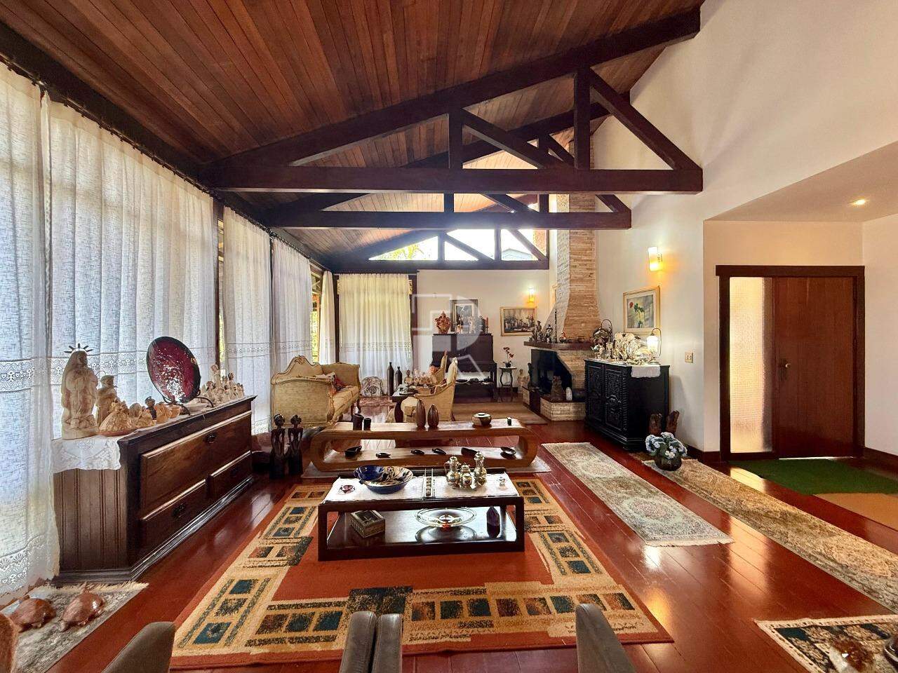 Casa à venda, 5 quartos, 2 suítes, 4 vagas, Belvedere - Belo Horizonte/MG