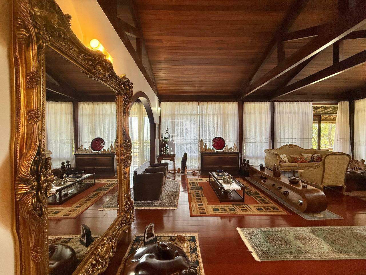 Casa à venda, 5 quartos, 2 suítes, 4 vagas, Belvedere - Belo Horizonte/MG