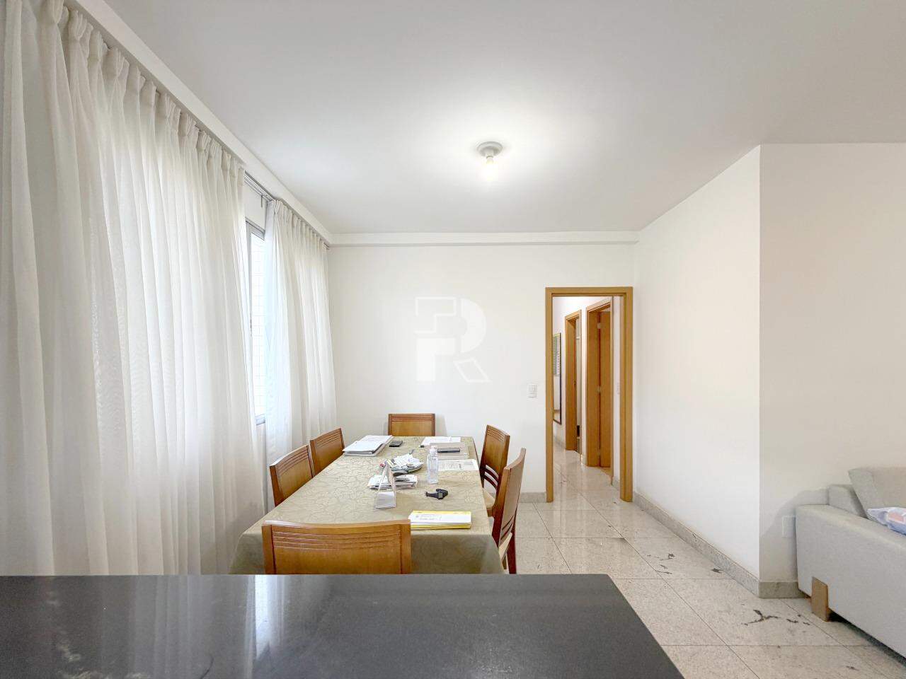 Apartamento de 3 quartos à venda na melhor localização do Prado! 
