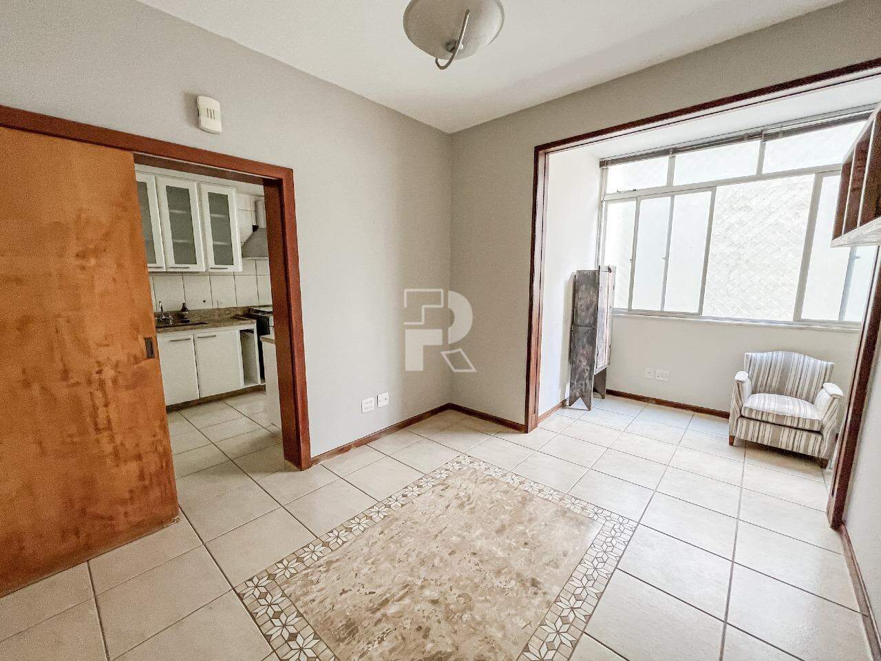 Apartamento à venda, 3 quartos, 1 suíte, 1 vaga, Santo Antônio - Belo Horizonte/MG