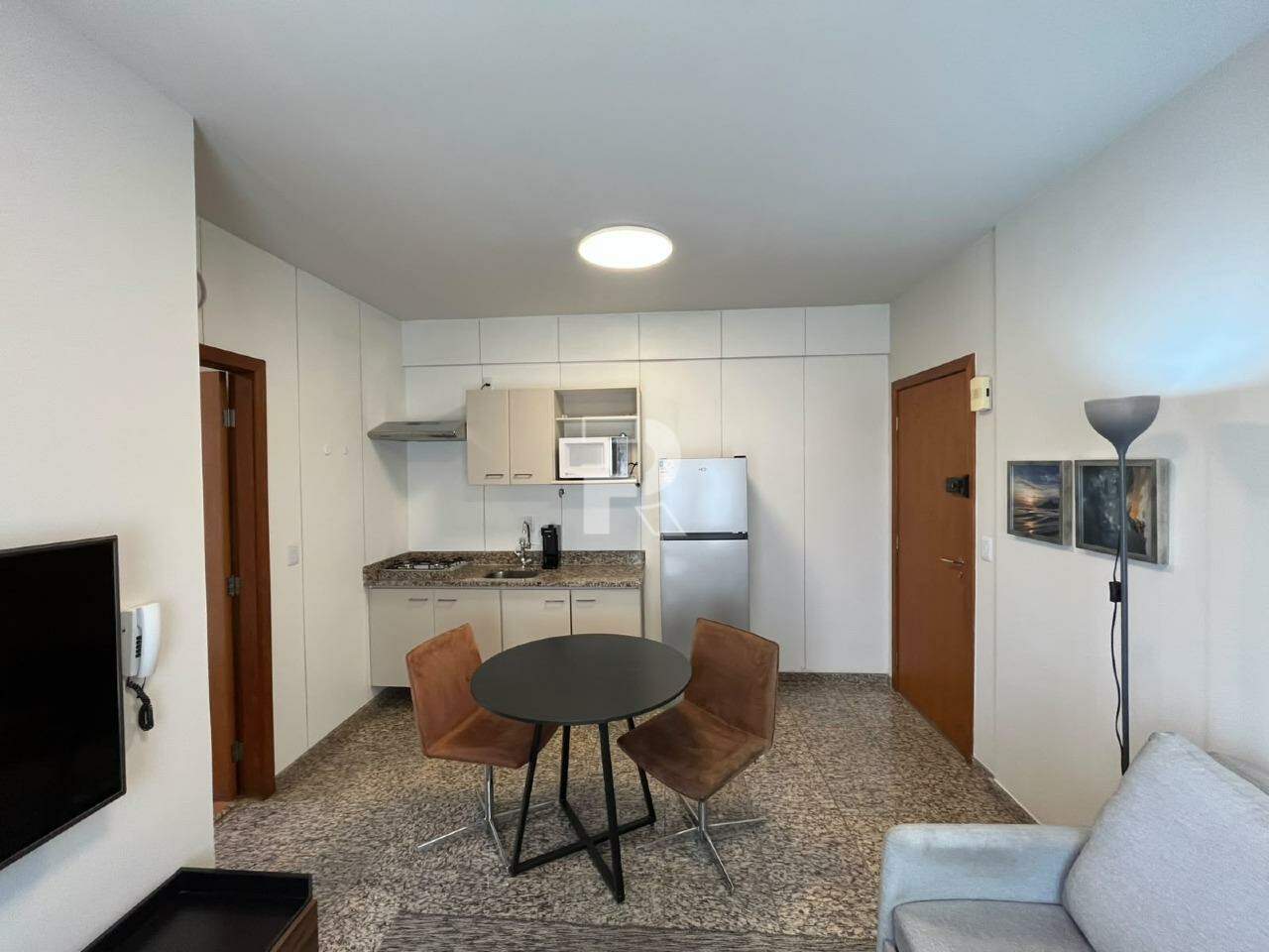 Flat para aluguel, 1 quarto, 1 suíte, 1 vaga, Funcionários - Belo Horizonte/MG