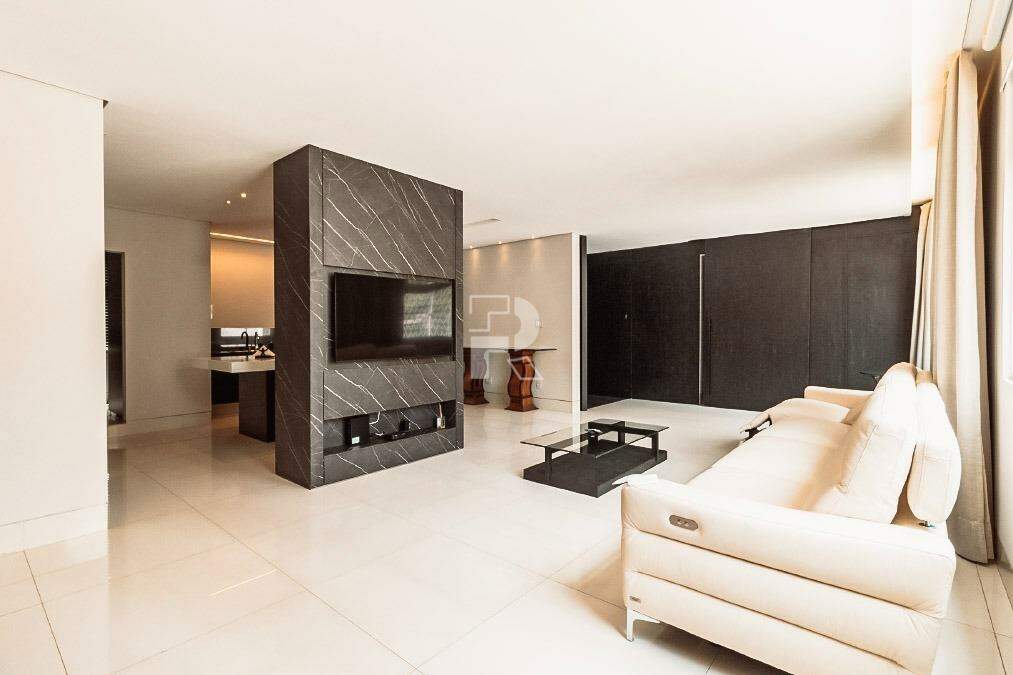 Apartamento à venda, 2 quartos, 2 suítes, 1 vaga, Lourdes - Belo Horizonte/MG