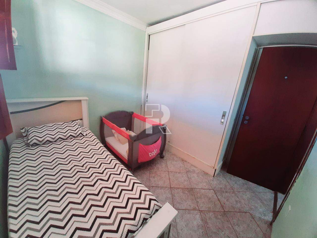 Casa com 3 quartos (1 suíte), em 140 m² e lote de 364 m² com habite-se no Vale do Sol